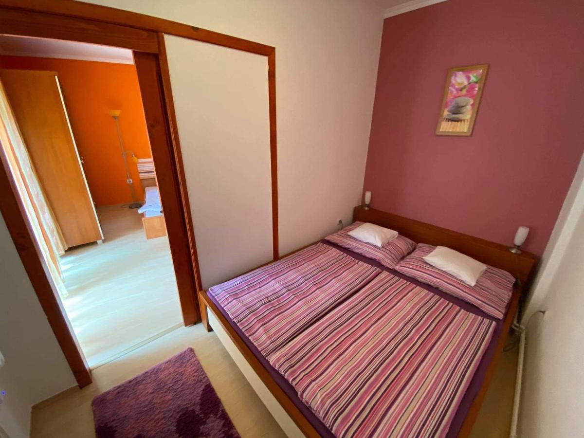Hellasz Apartman Gyula Exterior foto