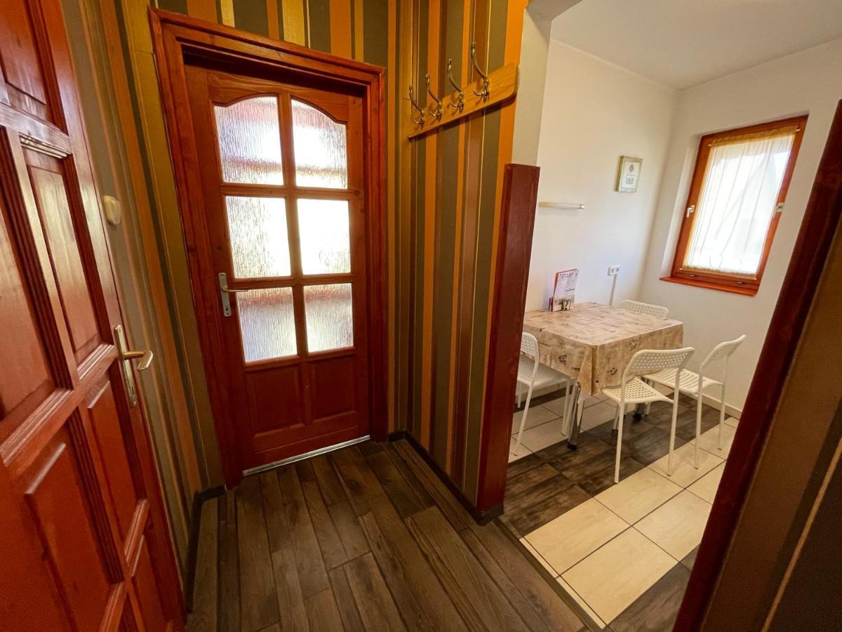 Hellasz Apartman Gyula Exterior foto
